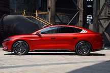 特斯拉Model 3压力山大，比亚迪汉售价21.98万元起