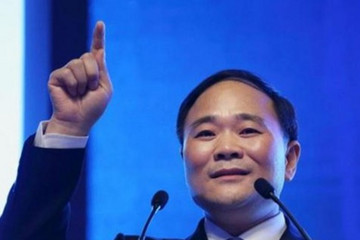 聚光燈下的李書福 20多載的高光時刻和隱秘角落