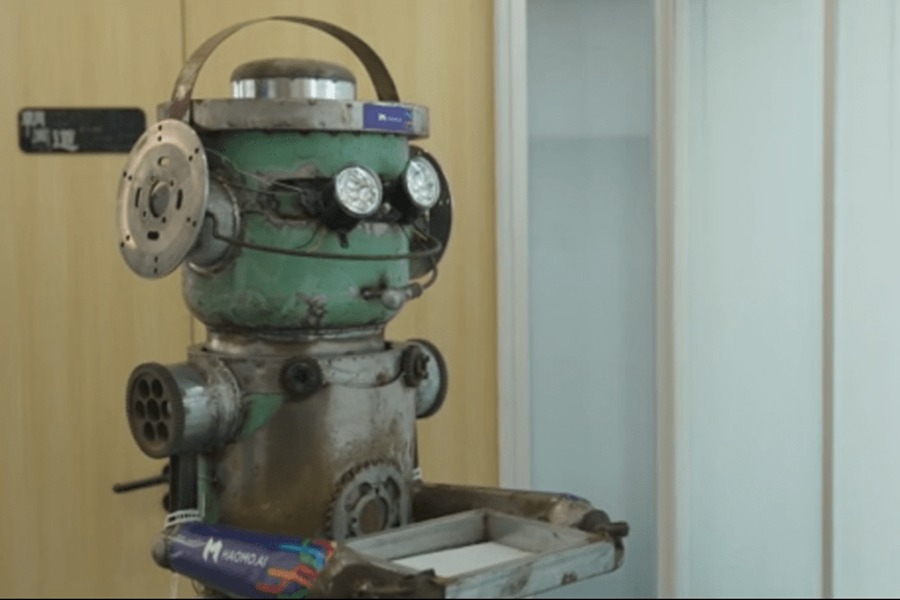 L4级别自动驾驶AI技术，毫末智行智能跟随机器发布