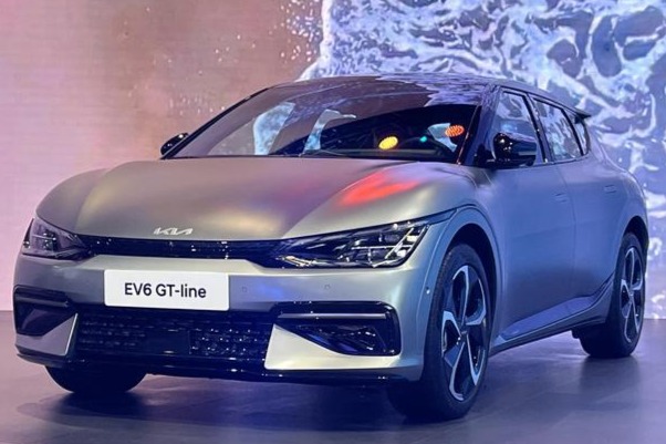 E-GMP平台首款专属车型，轴距2.9米，起亚EV6亮相进博会