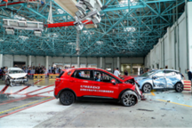 全球首次電動汽車三車雙重碰撞測試 北汽新能源EX3表現(xiàn)滿分