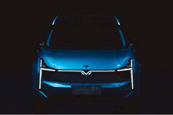 量產(chǎn)版哪吒U在廣州車展首發(fā) 哪吒汽車推出極致云海計劃652.png