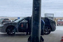 領(lǐng)克05純電旗艦，續(xù)航超700km，軸距近3米！