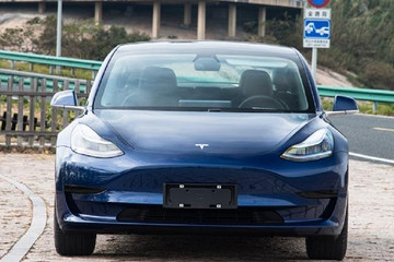 小鹏P7和Model 3怎么选才合适？从这4个维度一看便知！