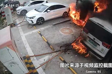 導(dǎo)致三車報(bào)廢 鄭州日產(chǎn)帥客新能源自燃