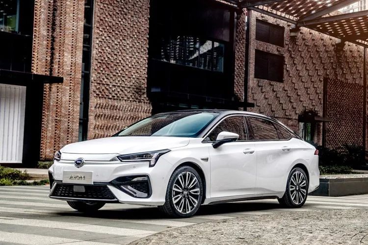上半年新能源爆款大盤(pán)點(diǎn)，來(lái)看看你的愛(ài)車(chē)出線了嗎？