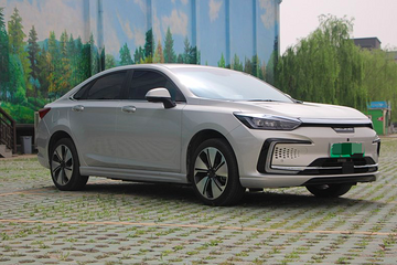 北京車(chē)主評(píng)價(jià)BEIJING-EU7:既是西裝暴徒 也是優(yōu)雅紳士