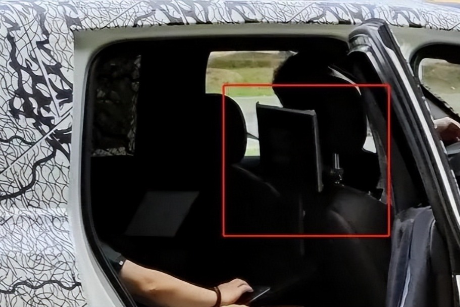 理想全新SUV專利圖曝光，可能定名為L8，對標奔馳GLE