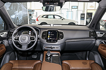 沃爾沃XC90：開啟全家出行新“視”界！