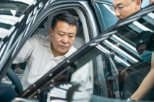 徐和谊董事长亲自带货 ARCFOX αT 上市在即