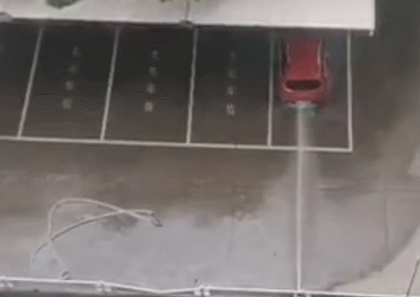 2020，8，21<a class='link'  target='_blank'>北汽新能源EX3</a>60.gif