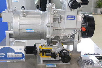 浦口区委常委吴俊一行莅临越博动力考察调研