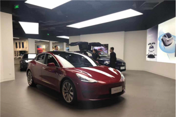 特斯拉“智能召唤”功能发生多起事故 美开启调查