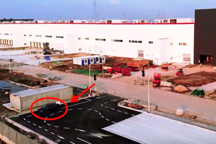 Model 3现身特斯拉上海工厂测试跑道 或下周投产