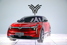 首臺(tái)量產(chǎn)白車身下線 哪吒汽車U蓄勢待發(fā)