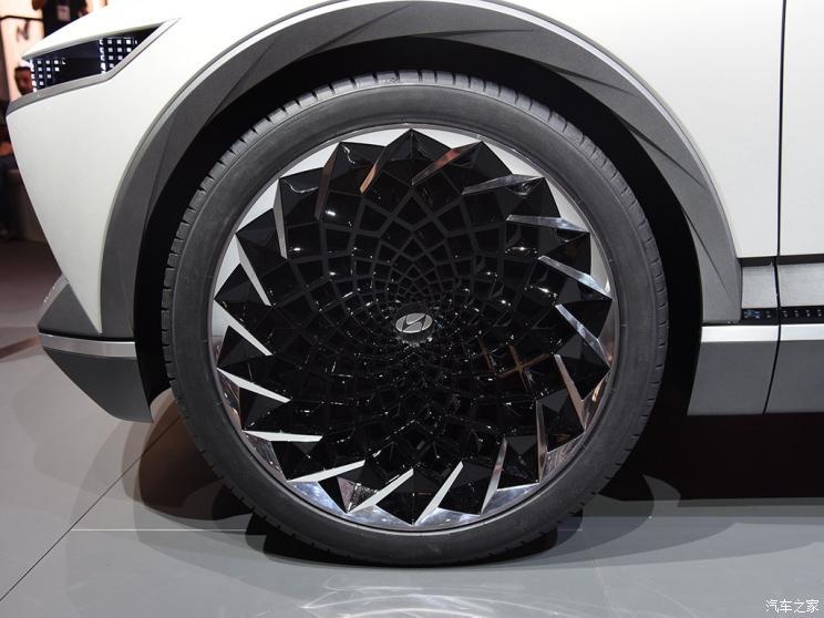 現(xiàn)代(進(jìn)口) 現(xiàn)代45 2020款 EV Concept