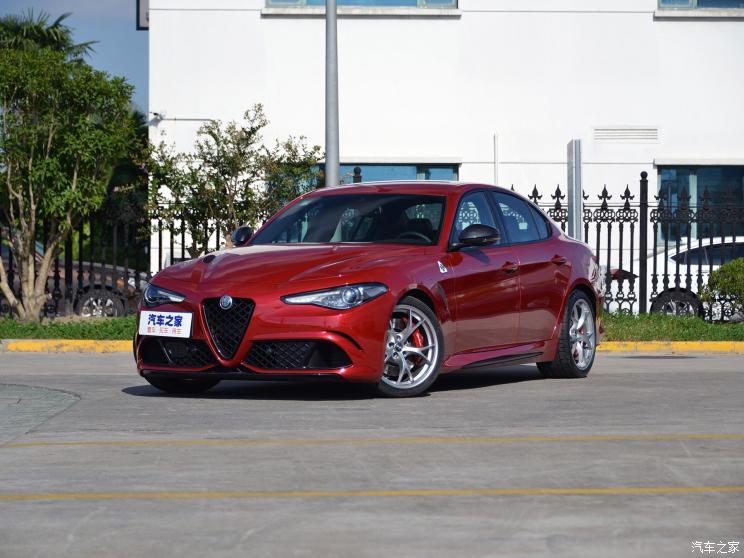 阿尔法·罗密欧 Giulia 2019款 2.9T 510HP 四叶草版