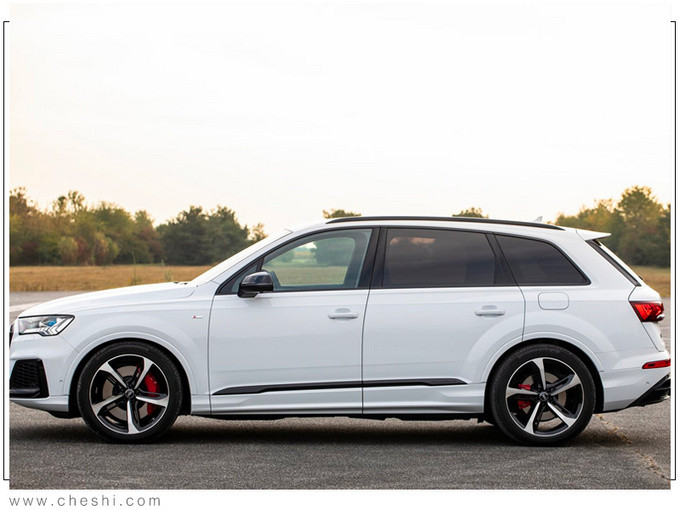 奥迪新Q7插混版售价曝光搭3.0T引擎/年底开售-图2