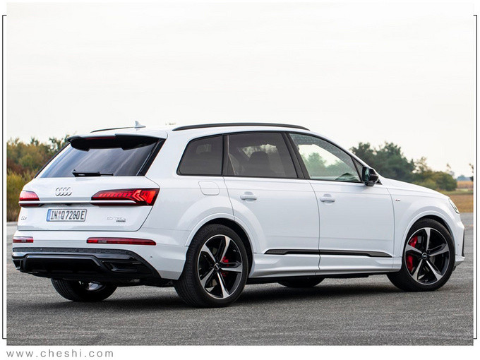 奥迪新Q7插混版售价曝光搭3.0T引擎/年底开售-图3