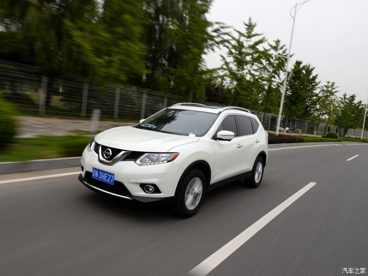 東風(fēng)日產(chǎn) 奇駿 2014款 2.0L CVT舒適版 2WD