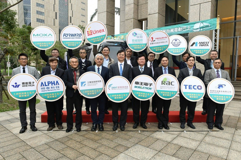 電動汽車，<a class='link' href='http://www.155ck.com/tag/自動駕駛' target='_blank'>自動駕駛</a>，臺灣工研院車王電子,臺灣自動駕駛，臺灣自動駕駛電動公交車