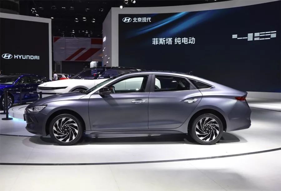 現(xiàn)代菲斯塔純電動將上市，續(xù)航達(dá)490km，或16萬起售
