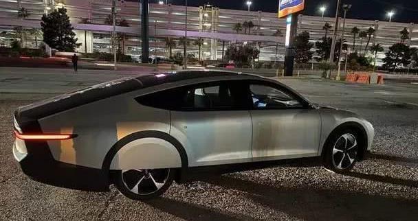 續(xù)航725公里，劍指特斯拉，這款太陽能電動汽車能開嗎？