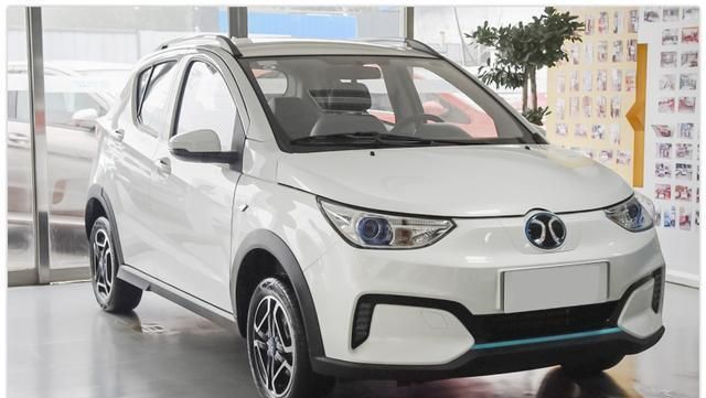 微型電動汽車「南北對抗」：比亞迪E1與北汽EC3孰強(qiáng)孰弱？