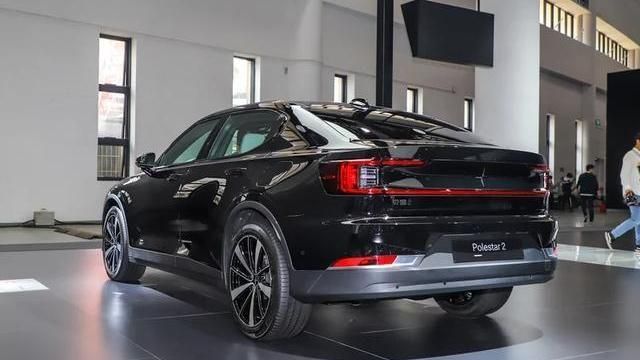 吉利再出“王炸”，純電動豪車起步408馬，4.7秒破百