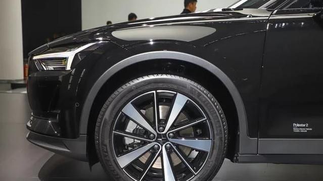 吉利再出“王炸”，純電動豪車起步408馬，4.7秒破百