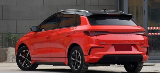 10萬級電動(dòng)兩廂車點(diǎn)評：比亞迪&吉利