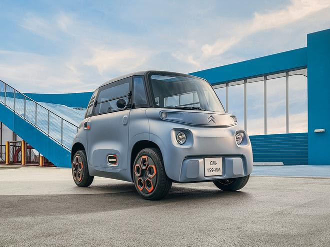充電快 續(xù)航夠用 小型電動車或成未來大方向