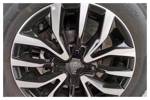 哪吒N01車主提車6個月有什么滿意和不滿意？聽聽車主怎么說