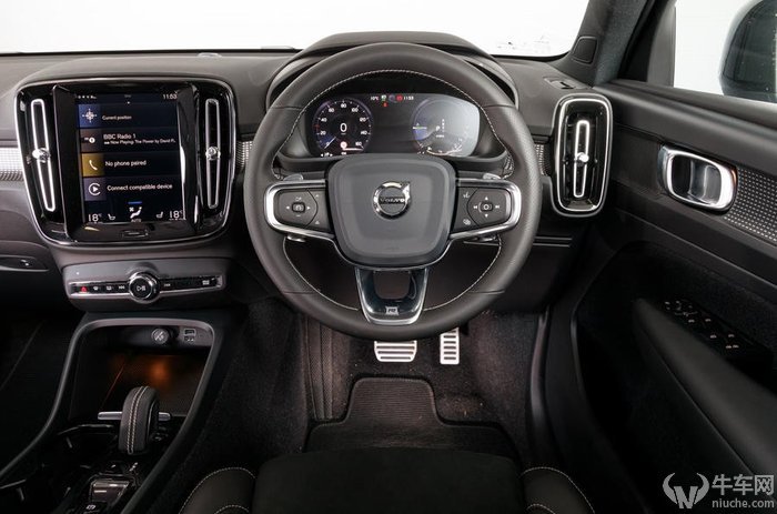 新增插電混動(dòng)版本 沃爾沃XC40 T5新車解析