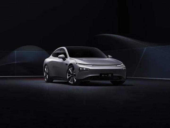 纯电中型车的对决：小鹏P7、比亚迪汉、特斯拉Model 3