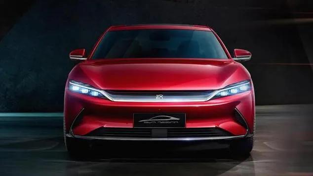 纯电中型车的对决：小鹏P7、比亚迪汉、特斯拉Model 3