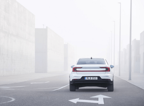 首发版41.8万4.7s破百能跑500km 极星2为终结Model 3神话而来？