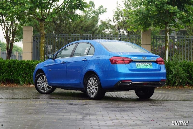 A級純電動怎么選？BEIJING-EU5、榮威Ei5、帝豪EV橫評