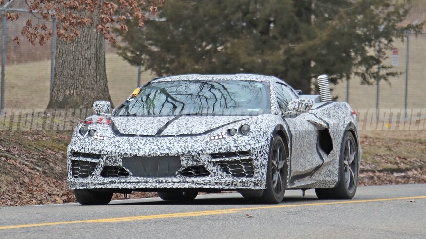 Обнародованы шпионские фотографии Chevrolet Corvette C8, который выйдет в 2022 году