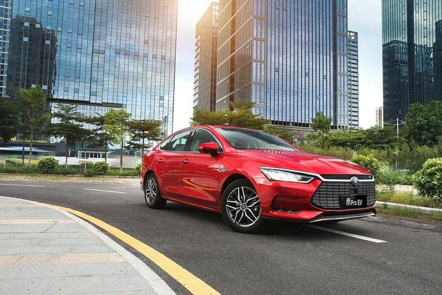 Model S 660km續(xù)航一馬當(dāng)先，續(xù)航最長車型大盤點(diǎn)，你還焦慮嗎？