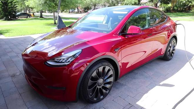 <a class='link'  target='_blank'>特斯拉</a><a class='link'  target='_blank'>Model Y</a>海外媒體測(cè)試 公布實(shí)測(cè)數(shù)據(jù)