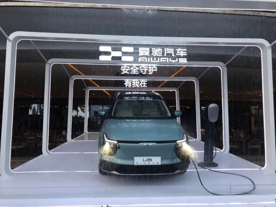 藍色車漆不好把控？這幾款自主車型玩出新高度，你最喜歡誰？