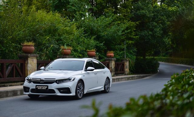 INSPIRE混動油耗、動力、空間表現(xiàn)怎么樣？看看車主們怎么說