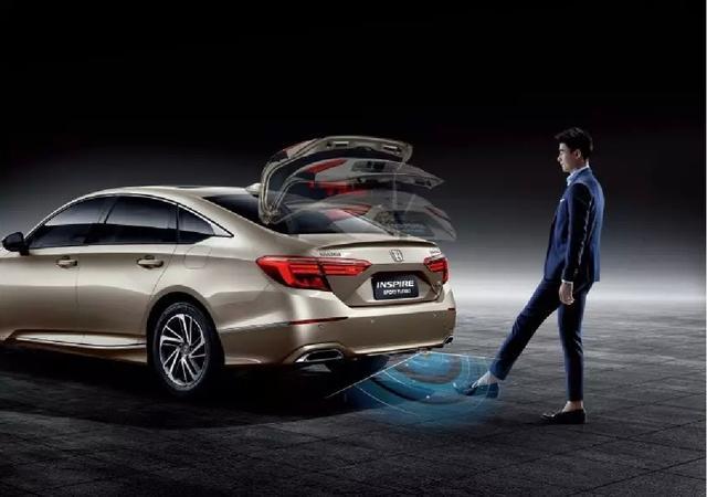 INSPIRE混動油耗、動力、空間表現(xiàn)怎么樣？看看車主們怎么說