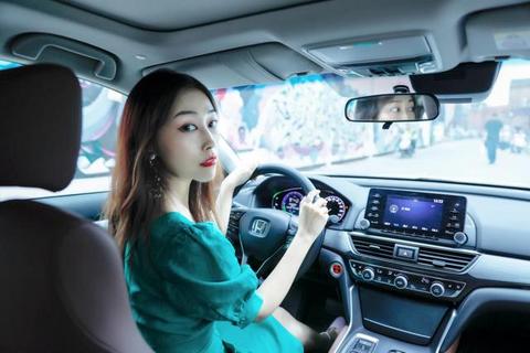 INSPIRE混动油耗、动力、空间表现怎么样？看看车主们怎么说