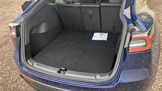 設(shè)計(jì)存在嚴(yán)重缺陷？第一批特斯拉Model Y車主提出質(zhì)疑！