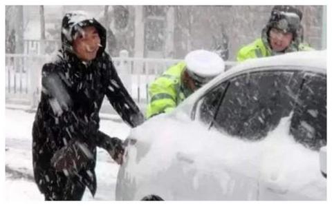 齐齐哈尔一场大暴雪，让新能源车主哭了：谁能把这“祖宗”收了？
