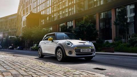 2020款MINI Cooper SE（图源insideevs）
