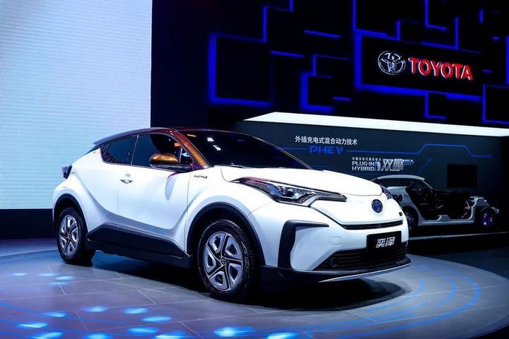 ���족����ô���꣬�������ڱ䡰������