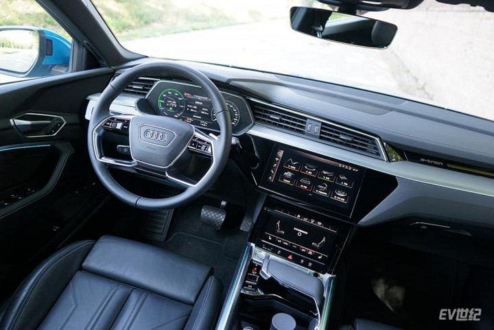 �Ӵ�Խ�ò��ܶ����������� ȫ��λ����µ�e-tron